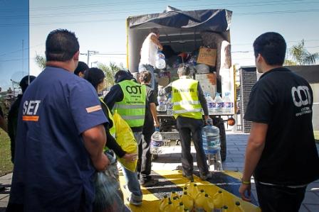 Caravana solidaria de Tigre en ayuda de las víctimas de La Plata Caravana solidaria de Tigre en ayuda de las víctimas de La Plata