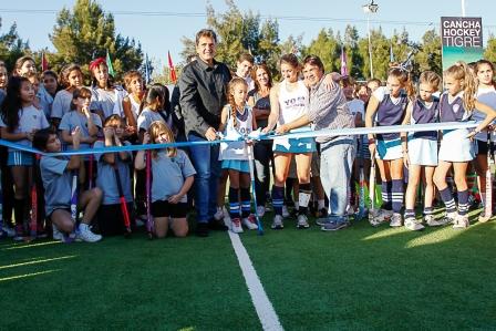 Tigre inauguró una cancha de hockey sobre césped sintético Tigre inauguró una cancha de hockey sobre césped sintético