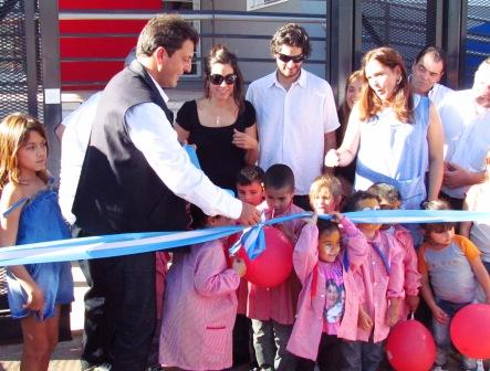 Massa inauguró el Jardín de Infantes 949 Caloi en Rincón de Milberg