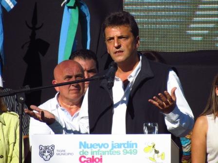 Massa inauguró el Jardín de Infantes 949 Caloi en Rincón de Milberg