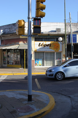 En San Isidro instalan semáforos dinámicos para mejorar la señalización