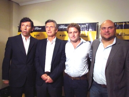 Alex Campbell lanzó su campaña en San Fernando acompañado por Mauricio Macri y Gustavo Posse Alex Campbell lanzó su campaña en San Fernando acompañado por Mauricio Macri y Gustavo Posse