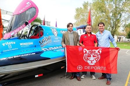 Hugo Pío, vecino de Villa La Ñata y quien compite en Fórmula 1 Power Boat Hugo Pío, vecino de Villa La Ñata y quien compite en Fórmula 1 Power Boat