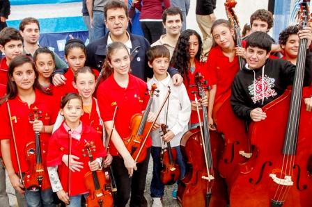 Massa junto a la Orquesta Escuela del Municipio Massa junto a la Orquesta Escuela del Municipio