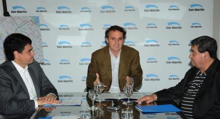Katopodis, Curto y Jorge Macri firmaron el acta constitutiva del Comité de la Cuenca Medrano Katopodis, Curto y Jorge Macri firmaron el acta constitutiva del Comité de la Cuenca Medrano