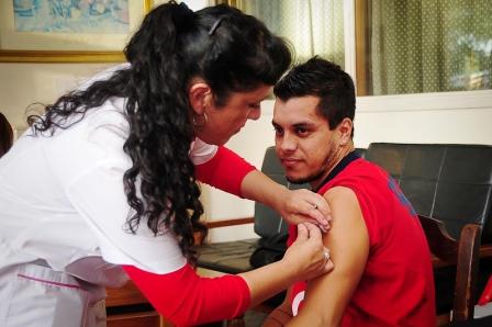 Los jugadores de Tigre se vacunaron contra la Gripe - Perez Garcia Los jugadores de Tigre se vacunaron contra la Gripe - Perez Garcia