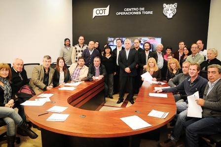 Acuerdo entre las Cámaras de Comercio de Tigre y Defensa del Consumidor Acuerdo entre las Cámaras de Comercio de Tigre y Defensa del Consumidor