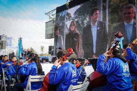 Más de 6.000 alumnos de Tigre prometieron lealtad a la bandera