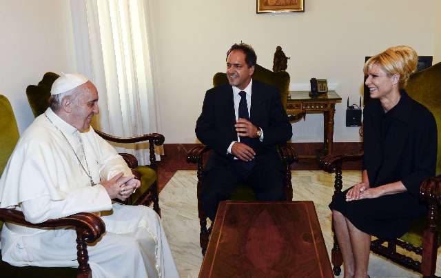 Scioli calificó de “grandioso” al Papa y aseguró que es una “influencia positiva” para la agenda política Scioli calificó de “grandioso” al Papa y aseguró que es una “influencia positiva” para la agenda política