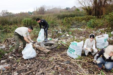 Se realizó una jornada de limpieza en el parque municipal Ribera Norte de San Isidro Se realizó una jornada de limpieza en el parque municipal Ribera Norte de San Isidro