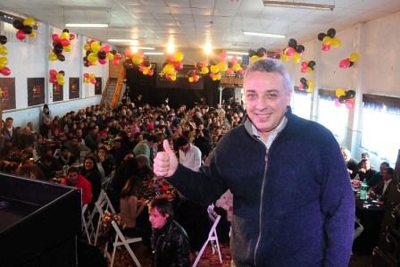 Julio Zamora: “Los vecinos nos demuestran un fuerte apoyo” Julio Zamora: “Los vecinos nos demuestran un fuerte apoyo”