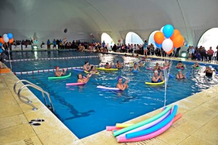 Los vecinos de San Fernando ya disfrutan de la pileta climatizada Los vecinos de San Fernando ya disfrutan de la pileta climatizada