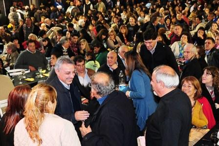 Masivo apoyo en General Pacheco y Ricardo Rojas en la presentación de los candidatos del Frente Renovador Tigre Masivo apoyo en General Pacheco y Ricardo Rojas en la presentación de los candidatos del Frente Renovador Tigre