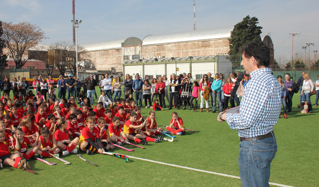 Se inauguró la nueva cancha de hockey de césped sintético en el Ba.Na.De en Martínez Se inauguró la nueva cancha de hockey de césped sintético en el Ba.Na.De en Martínez