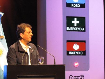 Massa presentó el Botón de Pánico Domiciliario Casa Protegida