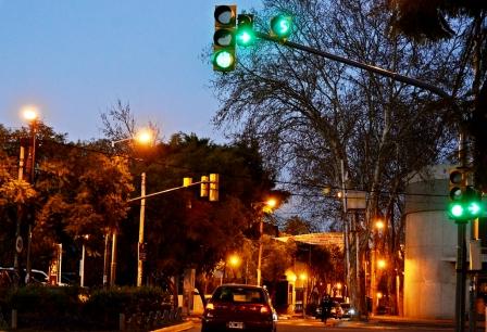 Nuevos semáforos con tecnología LED y contador numérico, en las calles de San Fernando Nuevos semáforos con tecnología LED y contador numérico, en las calles de San Fernando