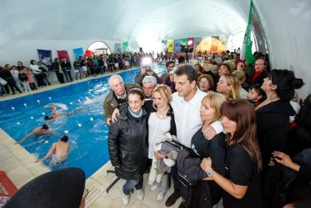 Massa inauguró la pileta climatizada en el polideportivo El Zorzal Massa inauguró la pileta climatizada en el polideportivo El Zorzal