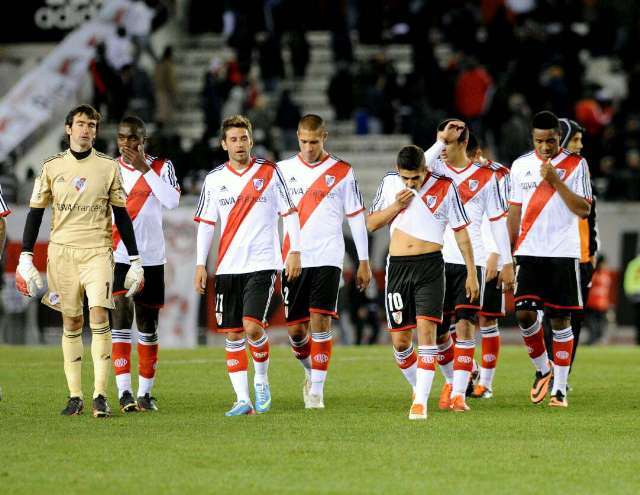 Un River desorganizado recibió un mazazo de Colón en el Monumental Un River desorganizado recibió un mazazo de Colón en el Monumental