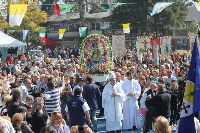 La colectividad italiana de San Isidro veneró a la Virgen del Pettoruto La colectividad italiana de San Isidro veneró a la Virgen del Pettoruto