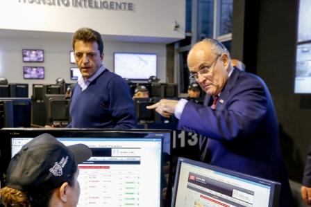Massa y Giuliani recorrieron el Centro de Operaciones Tigre