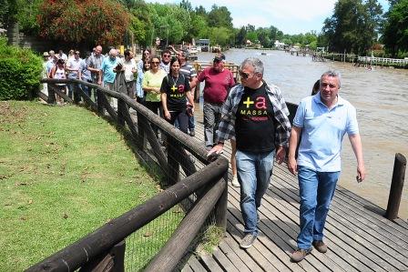 El Frente Renovador llevó sus propuestas a Islas El Frente Renovador llevó sus propuestas a Islas