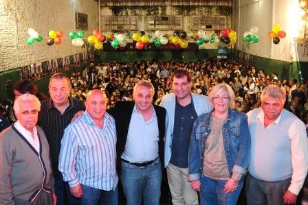Los Vecinalistas de Tigre se reunieron para apoyar y acompañar al Frente Renovador Los Vecinalistas de Tigre se reunieron para apoyar y acompañar al Frente Renovador