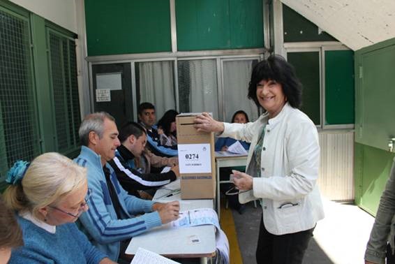 En San Isidro se impone la Lista del Intendente Posse En San Isidro se impone la Lista del Intendente Posse