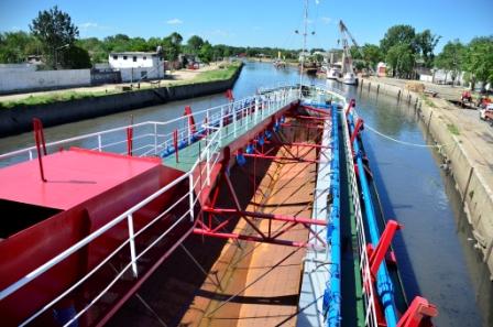 Se presentó el Barco Arenero “Hernandarias”, en San Fernando Se presentó el Barco Arenero “Hernandarias”, en San Fernando