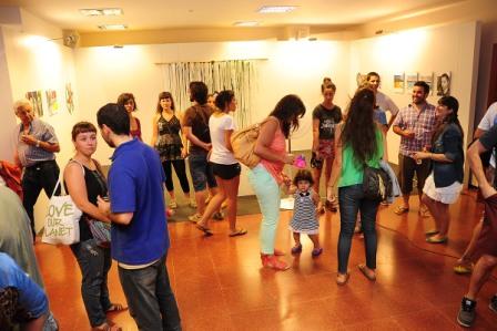 Gestando el gesto y la música renovaron las salas culturales del HCD Gestando el gesto y la música renovaron las salas culturales del HCD