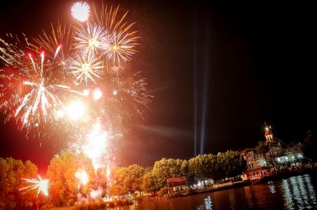 Fuegos Artificiales Fuegos Artificiales
