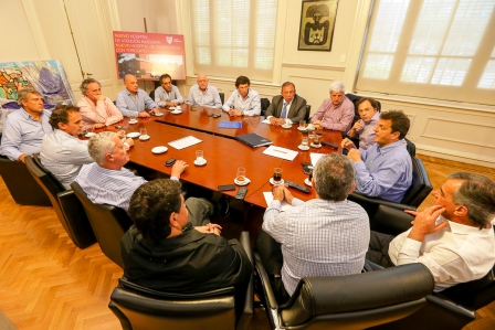 Massa se reunió con intendentes para evaluar la situación en la provincia Massa se reunió con intendentes para evaluar la situación en la provincia