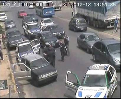 Por las cámaras de seguridad detienen a dos delincuentes en San Isidro Por las cámaras de seguridad detienen a dos delincuentes en San Isidro
