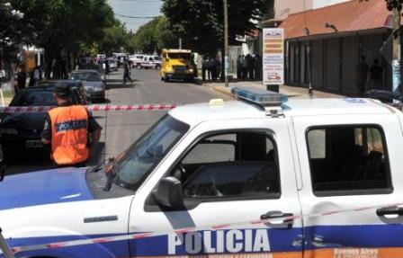 Tras la detención del presunto cabecilla, buscan al resto de la banda que intentó robar un blindado Tras la detención del presunto cabecilla, buscan al resto de la banda que intentó robar un blindado