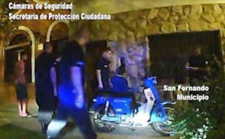 Intentó robar una moto, pero fue detenido por las patrullas municipales de San Fernando Intentó robar una moto, pero fue detenido por las patrullas municipales de San Fernando
