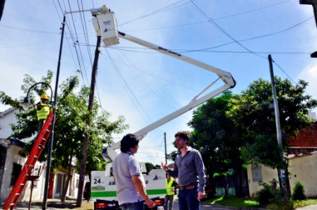 Comenzó la última etapa de renovación de luminarias en gran parte de Virreyes Comenzó la última etapa de renovación de luminarias en gran parte de Virreyes