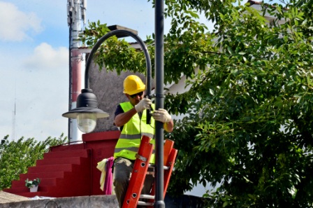 Comenzó la última etapa de renovación de luminarias en gran parte de Virreyes Comenzó la última etapa de renovación de luminarias en gran parte de Virreyes