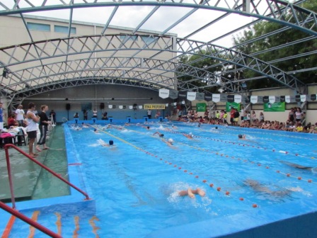 José Meolans participó de una clínica de natación en Vicente López