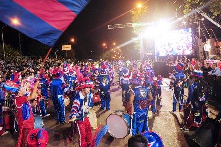 Más de 150 mil vecinos disfrutaron de los carnavales en Tigre Más de 150 mil vecinos disfrutaron de los carnavales en Tigre