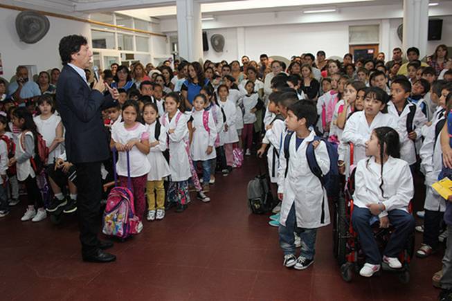 Posse, en el inicio del ciclo lectivo en San Isidro Posse, en el inicio del ciclo lectivo en San Isidro