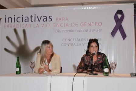 Marcela Durrieu (Frente Renovador) y Ester Fandiño (Unión por San Isidro) Marcela Durrieu (Frente Renovador) y Ester Fandiño (Unión por San Isidro)
