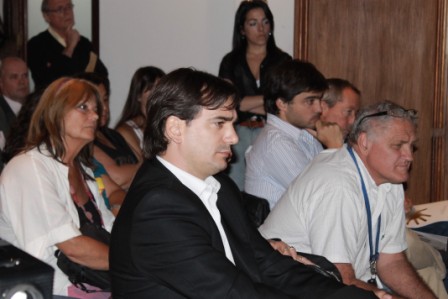 El Senador provincial Sebastián Galmarini acompañó la presentación del Programa de lucha contra la Violencia de Género El Senador provincial Sebastián Galmarini acompañó la presentación del Programa de lucha contra la Violencia de Género