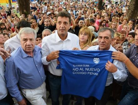 Jesús Cariglino, recibió al diputado y líder del Fente Renovador, Sergio Massa Jesús Cariglino, recibió al diputado y líder del Fente Renovador, Sergio Massa