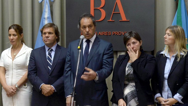 Scioli anunció que recurrirá a la justicia para destrabar el conflicto con los docentes Scioli anunció que recurrirá a la justicia para destrabar el conflicto con los docentes