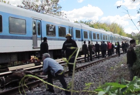Un tren del Mitre arrolló carro cartonero en Tigre
