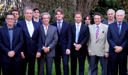 Nicolas Scioli - Presidente, Jorge Brito (h) - Bco. Macro, Raúl Catapano - Nuevo Bco. Santa Fe, Oscar Antonena - Banco de Chubut e integrantes de ALA Nicolas Scioli - Presidente, Jorge Brito (h) - Bco. Macro, Raúl Catapano - Nuevo Bco. Santa Fe, Oscar Antonena - Banco de Chubut e integrantes de ALA