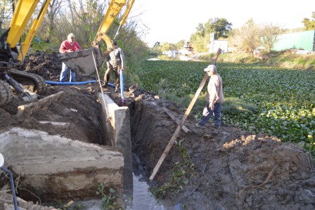 Construyen en Tigre compuertas de contención para crecidas del Río Luján Construyen en Tigre compuertas de contención para crecidas del Río Luján