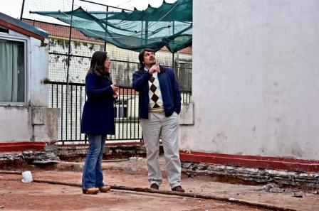 Evalúan declarar en emergencia edilicia al edificio de la EGB José Gervasio Artigas de San Fernando
