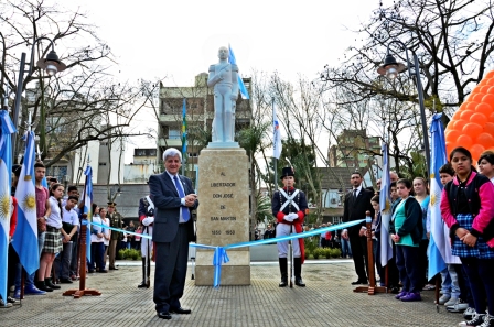 Luis Andreotti inauguró la Nueva Plaza General Don José de San Martín
