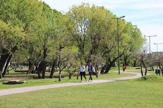 Paseo público costero, la playa que disfrutan los vecinos de San Isidro Paseo público costero, la playa que disfrutan los vecinos de San Isidro