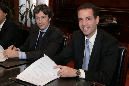 Los presidentes del Banco Nación, Juan Ignacio Forlón, y de Garantizar, Leonardo Rial, renovaron el Convenio Marco del exitoso producto Garantía Productiva